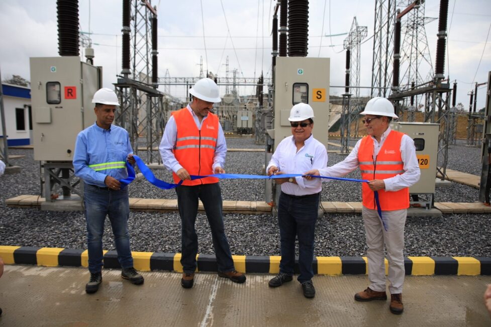 Gobierno mejora calidad del servicio de electrificación en Petén