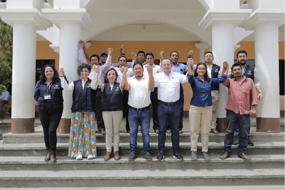 Socializan iniciativa Mano a Mano con gobiernos locales