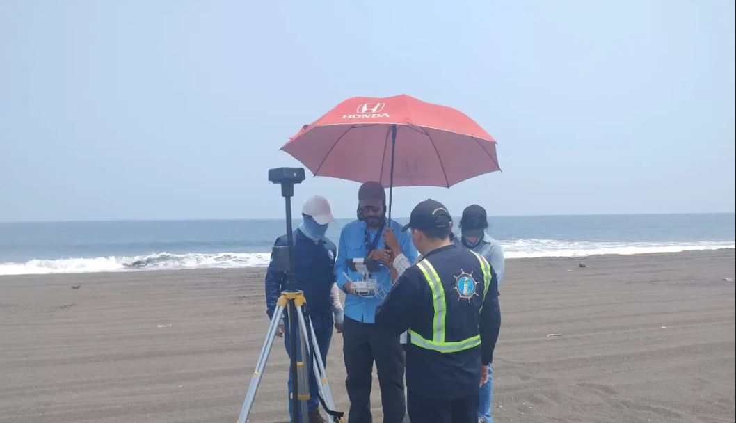 Marina de la Defensa Nacional realiza acciones de protección a las aves playeras