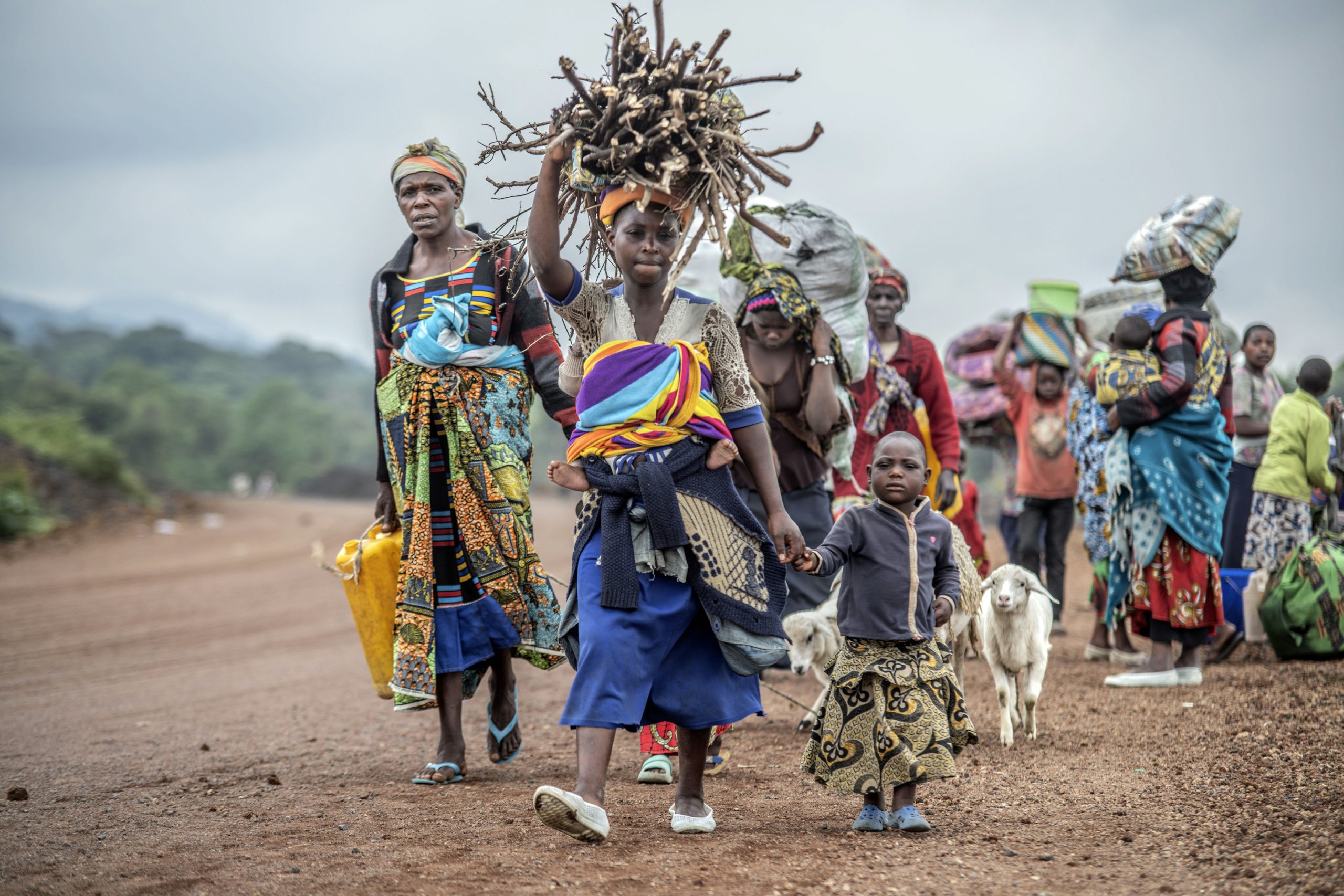 Millones de personas abandonan sus hogares para vivir como refugiadas en otros países. / Foto: El Mundo.