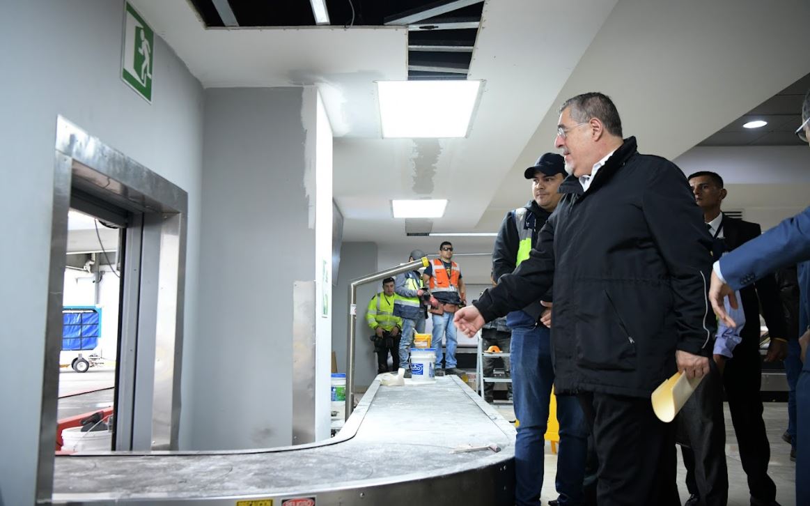 Presidente Bernardo Arévalo verifica avances en el Aeropuerto Internacional La Aurora