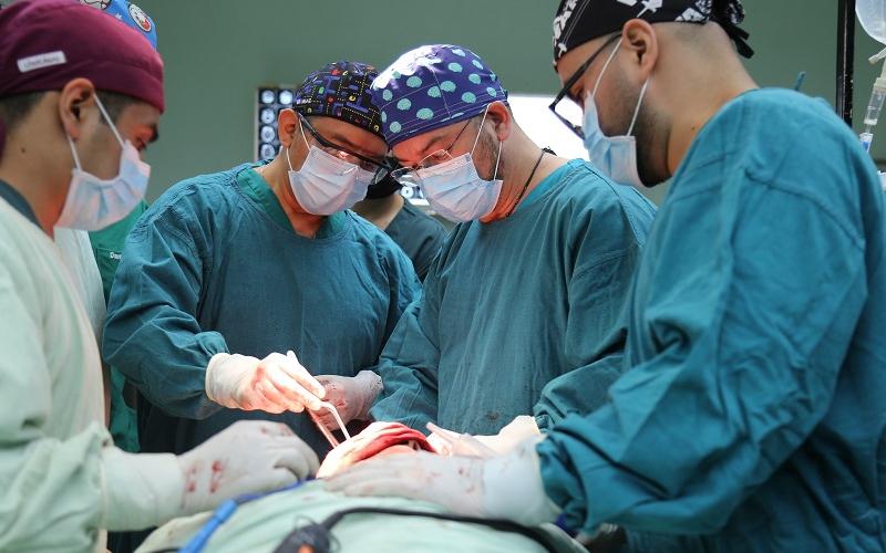 Retiro de tumor en el HRO devuelve esperanza a paciente de 75 años. / Foto: MSPAS.
