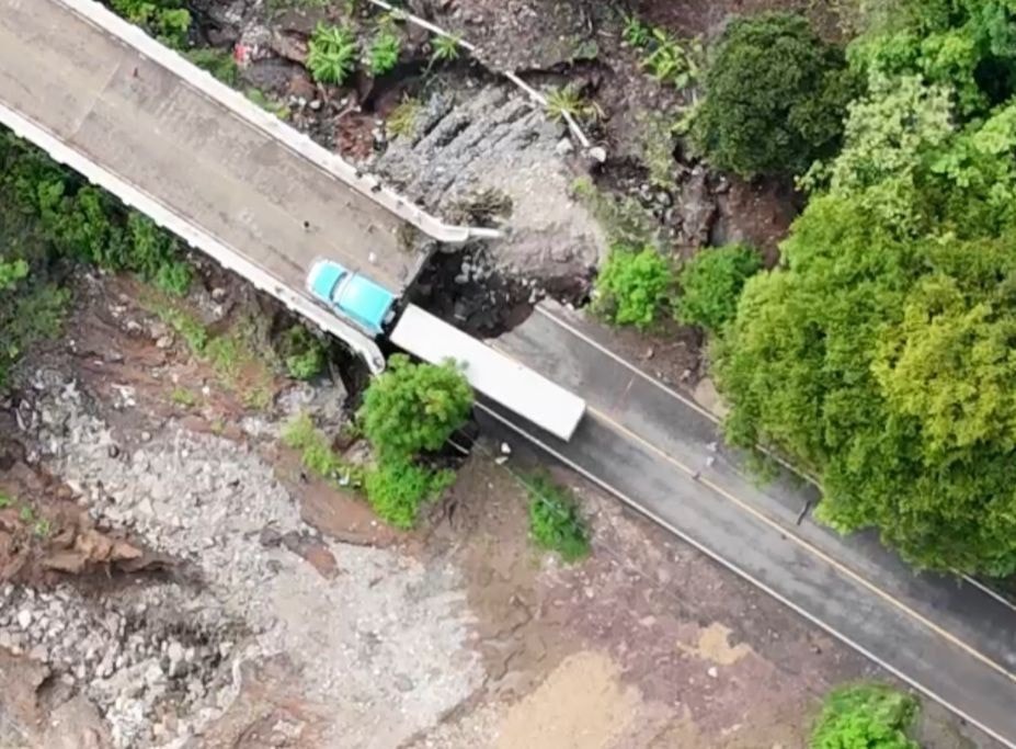 Instituciones atienden incidentes en carreteras del país