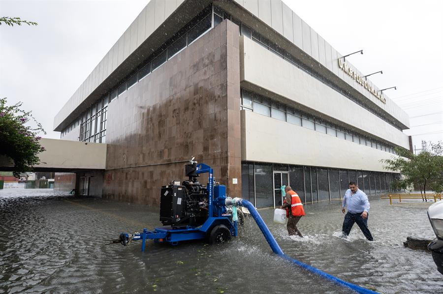 La tormenta Alberto causó inundaciones en la ciudad de Monterrey, Nuevo León, México.