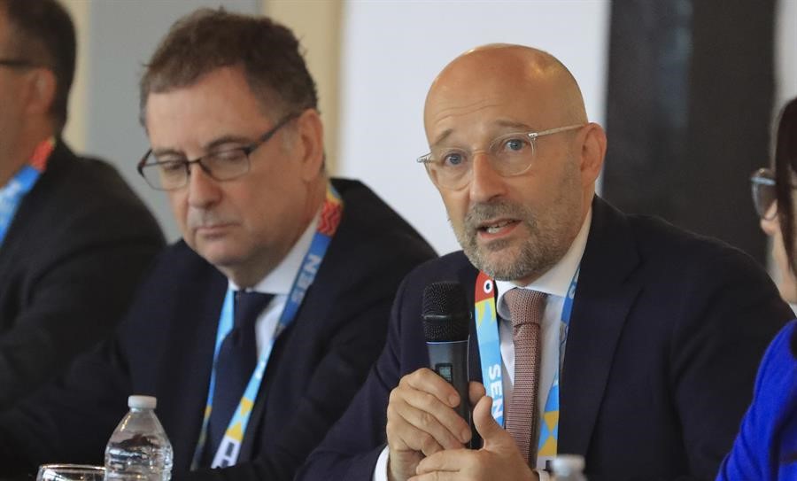 El representante de la UE ante el SICA, François Roudié, durante el XVII Consejo de Ministros de Energía del SICA este jueves, en Tegucigalpa, Honduras.
