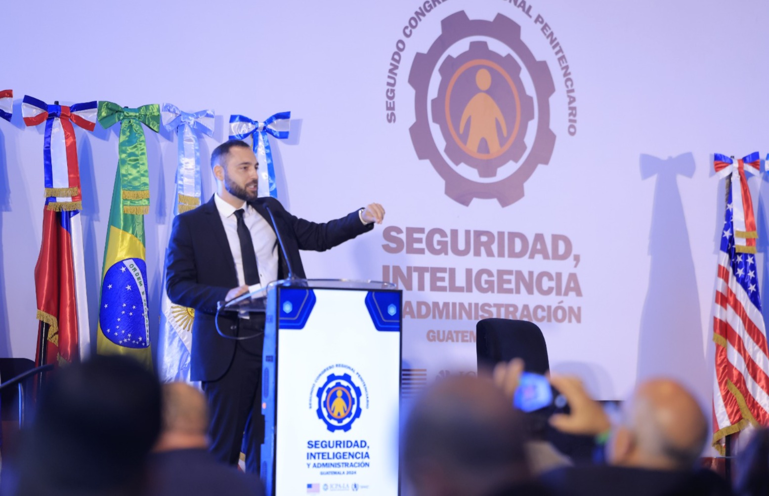 Historia detrás de las pandillas brasileñas, desde la cárcel hasta el escenario internacional