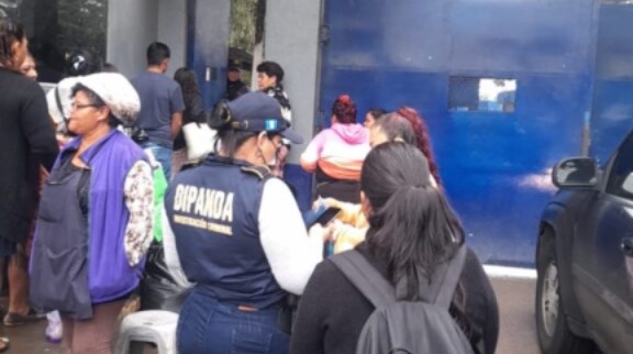 Vigilancia en las cárceles para evitar el ingreso de ilícitos. /Foto: Mingob.