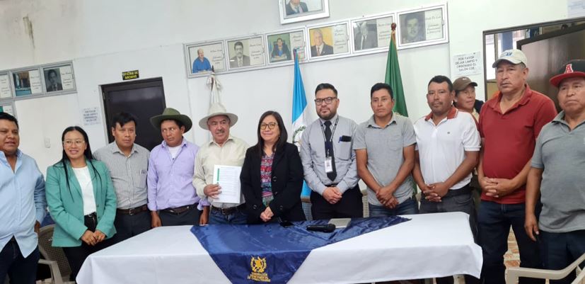 Chimaltenango: Convenios permitirán ejecutar proyectos de desarrollo