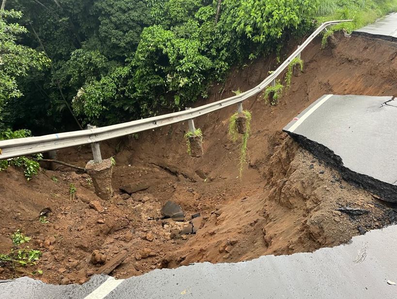 COED de Escuintla mantiene coordinación con CIV por hundimiento en el kilómetro 44