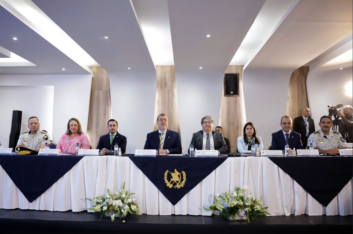 Arévalo reafirma compromiso de una Policía digna para el futuro de Guatemala