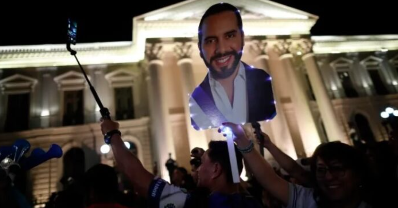 Nayib Bukele asume este sábado un segundo mandato presidencial en El Salvador.
