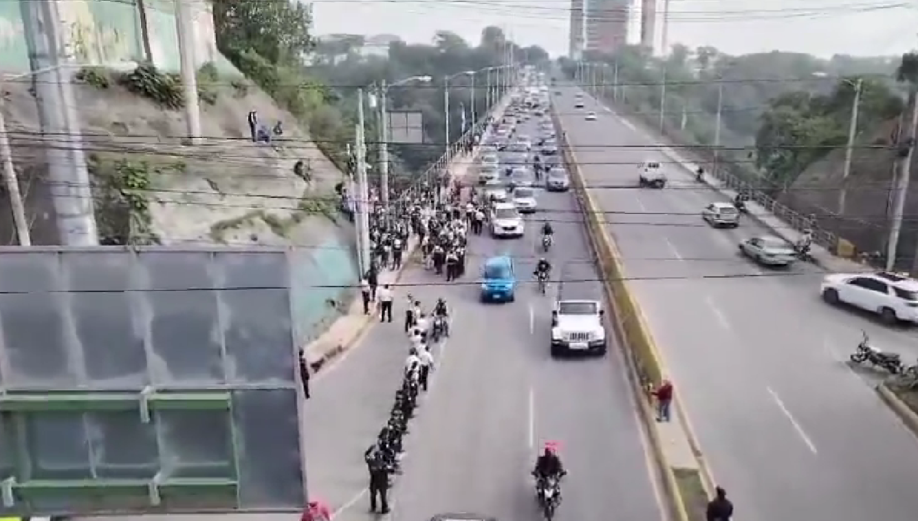 Gobernación privilegia diálogo y respeto a derechos humanos en cumplimiento de orden de desalojo en zona 7