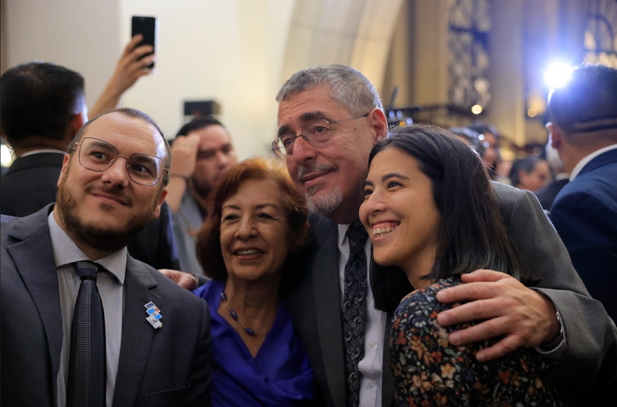 Presidente informa, a través de TikTok, sobre avances del país