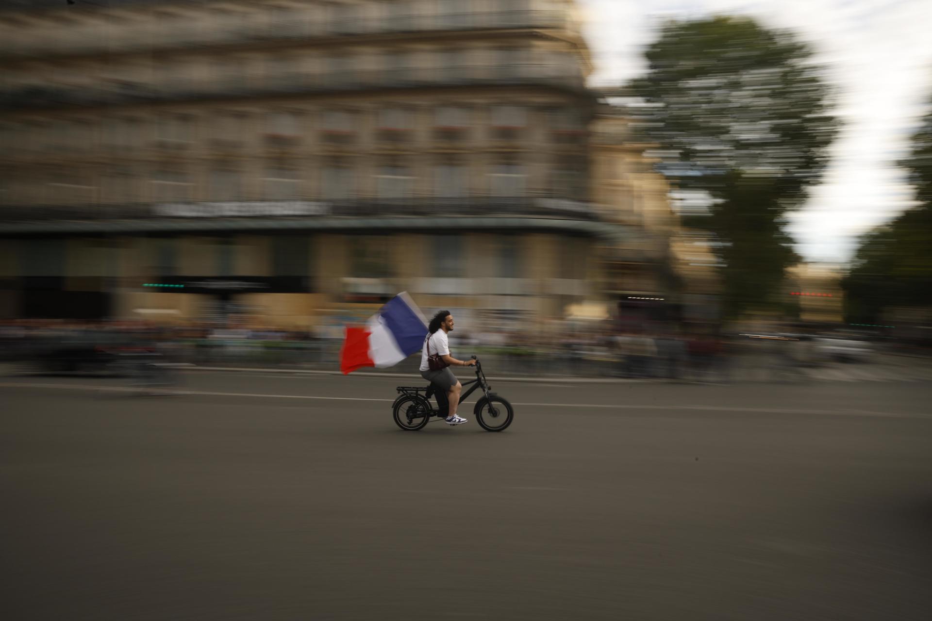 La izquierda logró una sorpresiva victoria en las elecciones legislativas de este domingo en Francia.