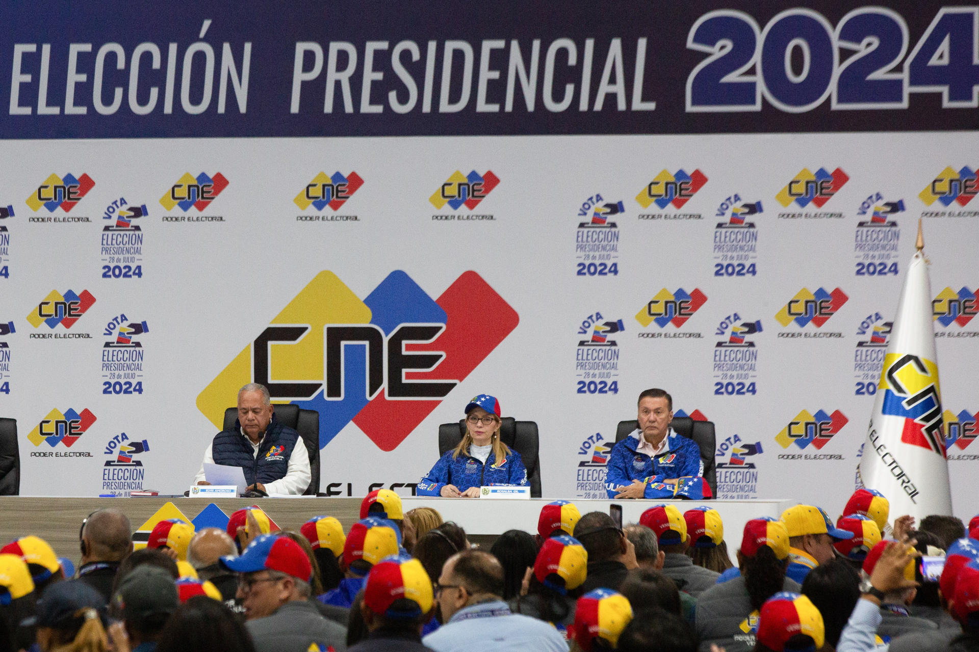 Guatemala y 8 países más exigen revisión de los resultados de comicios en Venezuela