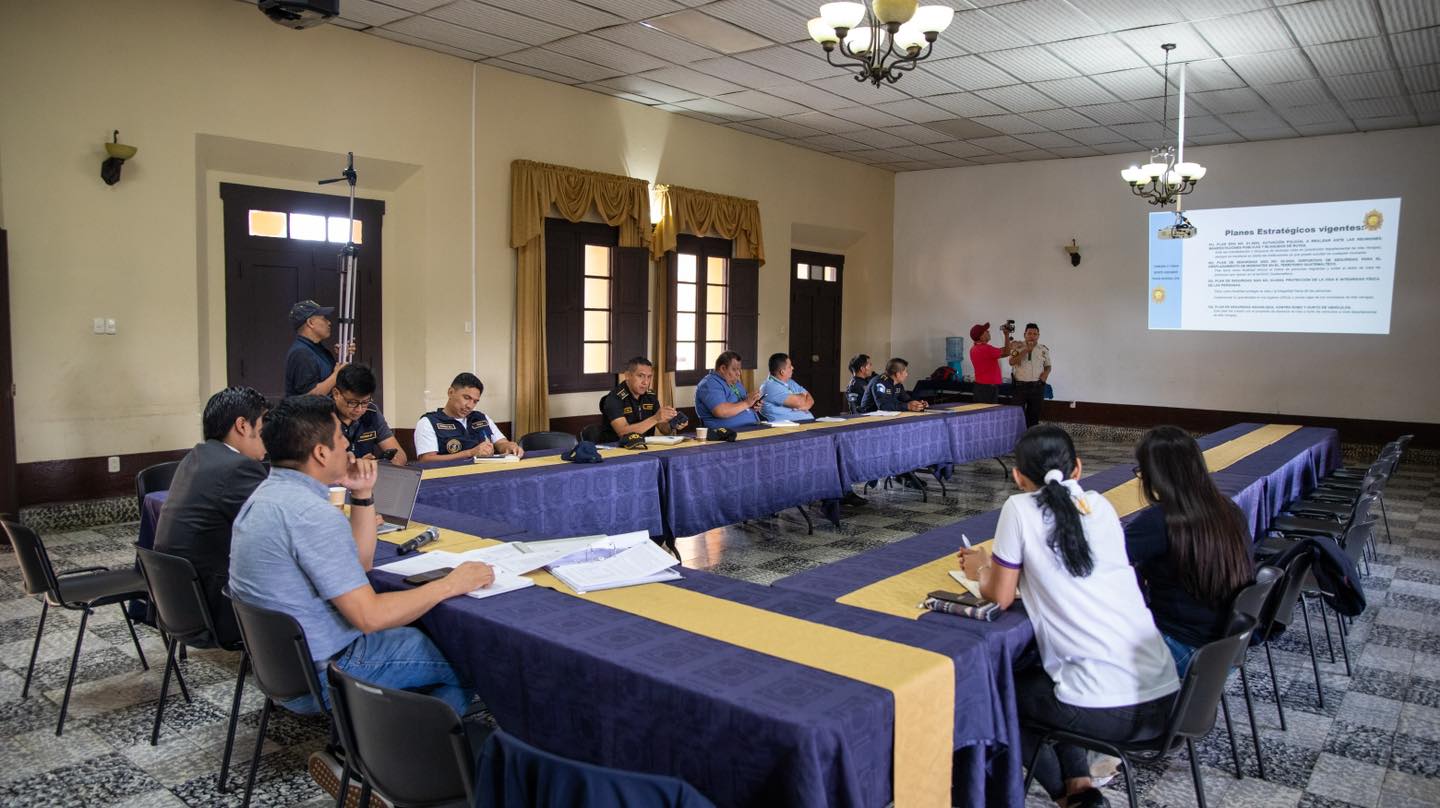 Presentan planes y estrategias de seguridad en Alta Verapaz