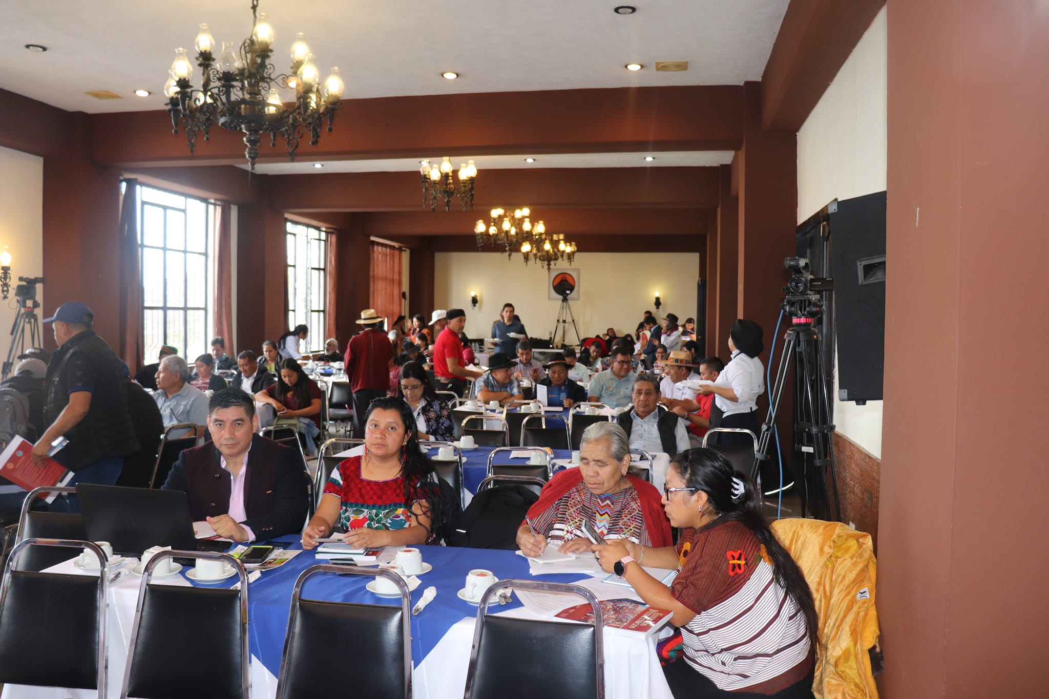 Desarrollan Diálogo para el Impulso de una Agenda y Política de Pueblos Indígenas