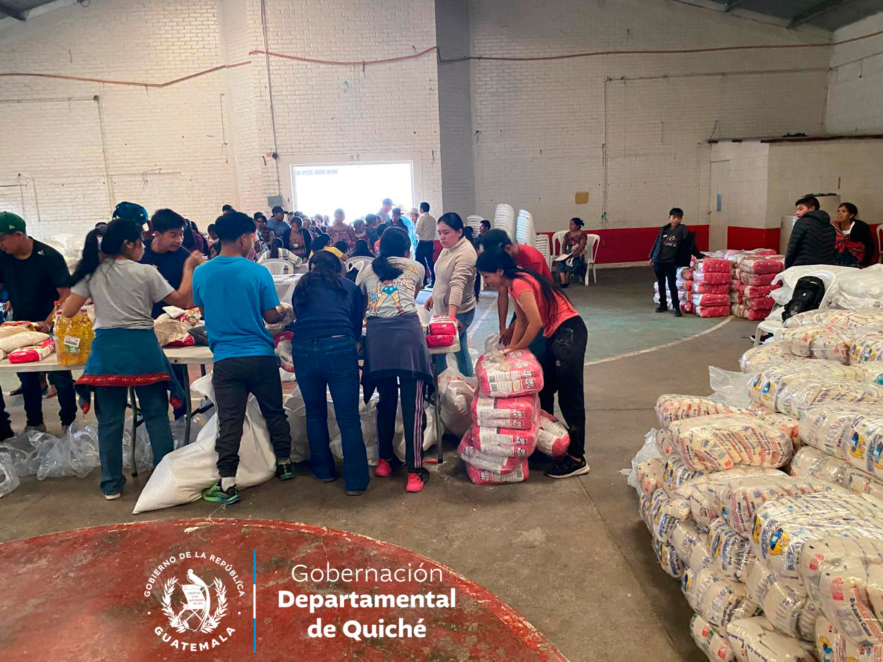 Entregan raciones de alimentos a comunidades en riesgo en Quiché