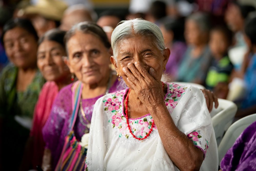 Día de los Abuelos: Pilares de amor incondicional y enseñanzas
