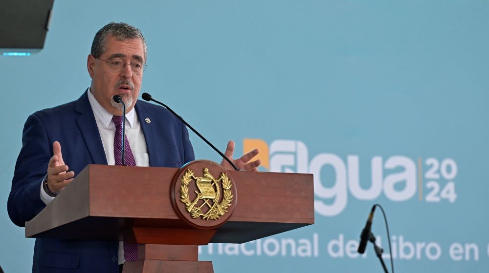 Presidente Bernardo Arévalo inaugura XXI Feria Internacional del Libro