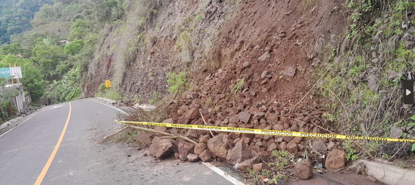 Comred de San Luis Jilotepeque da respuesta a deslizamiento en La Montaña