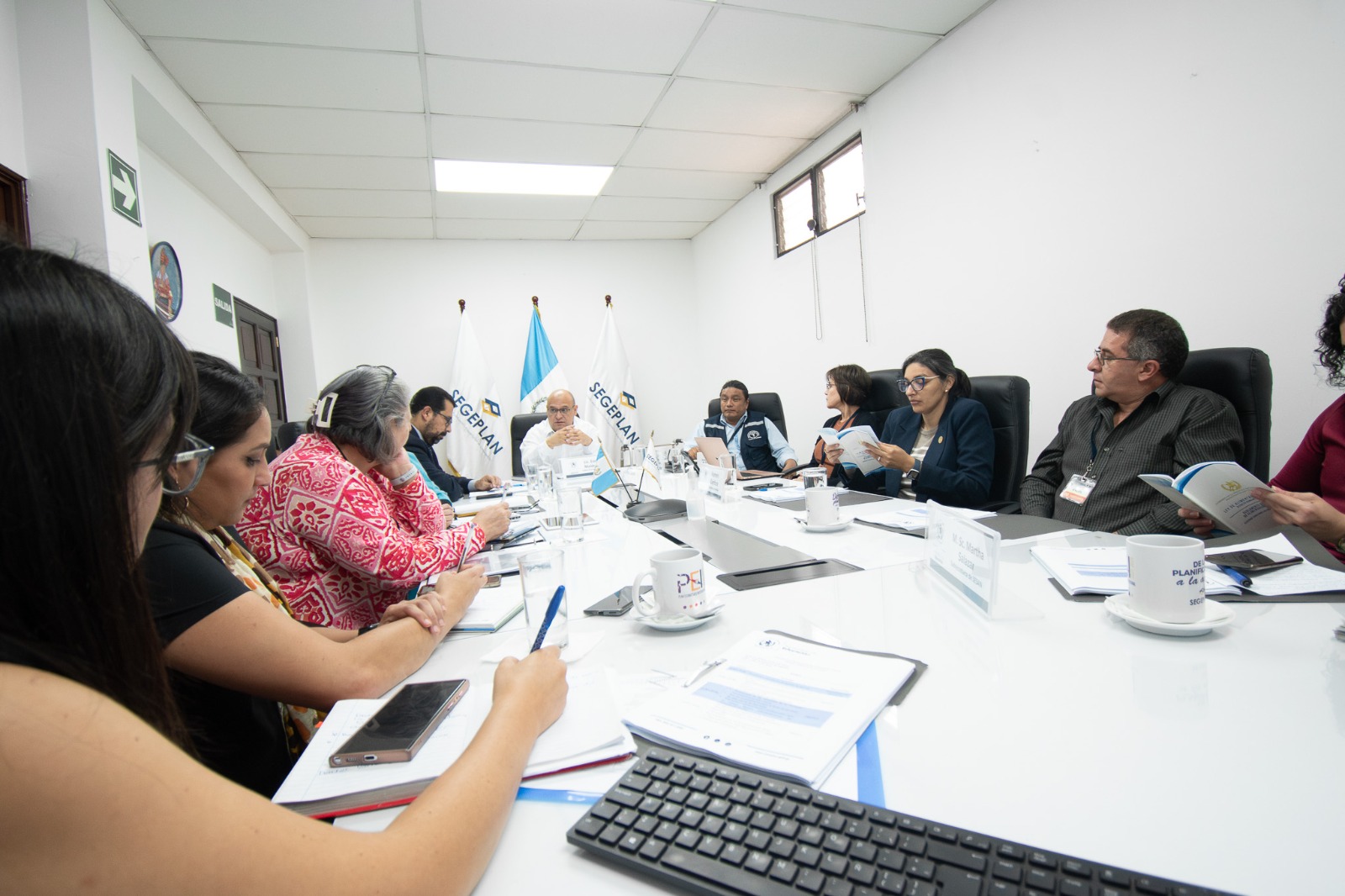 Comisión Interinstitucional de Alimentación Escolar se reúne para coordinar acciones en favor de estudiantes. / Foto: Segeplan.