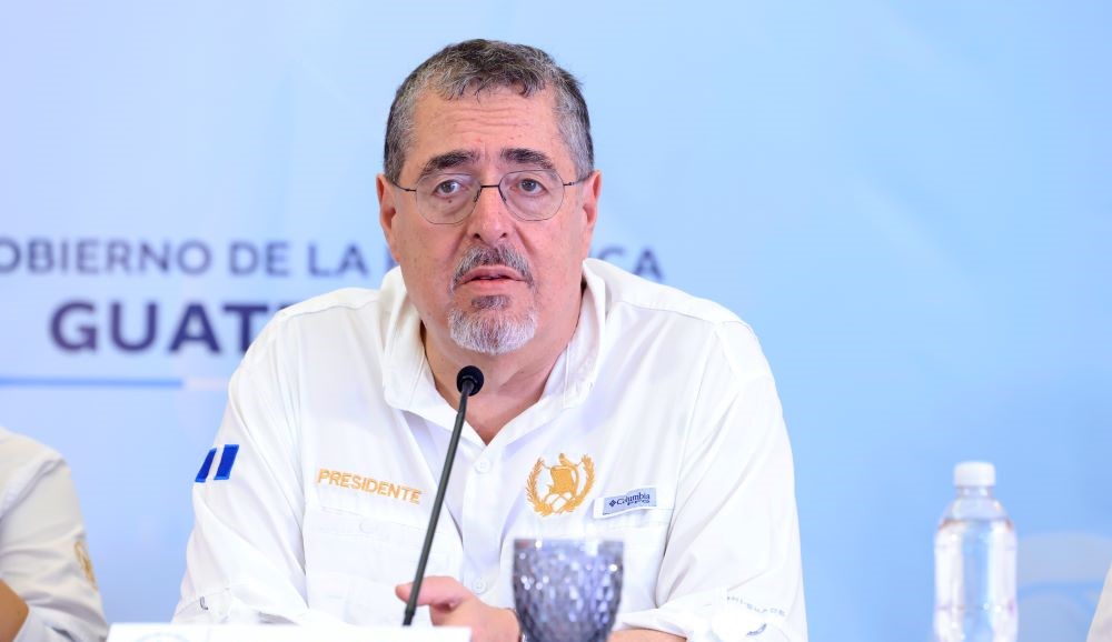 El presidente Bernardo Arévalo expresa dudas sobre los resultados de las elecciones en Venezuela.