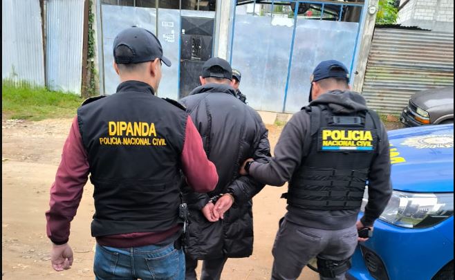 Imitadores capturados por extorsionar comercios de Antigua Guatemala