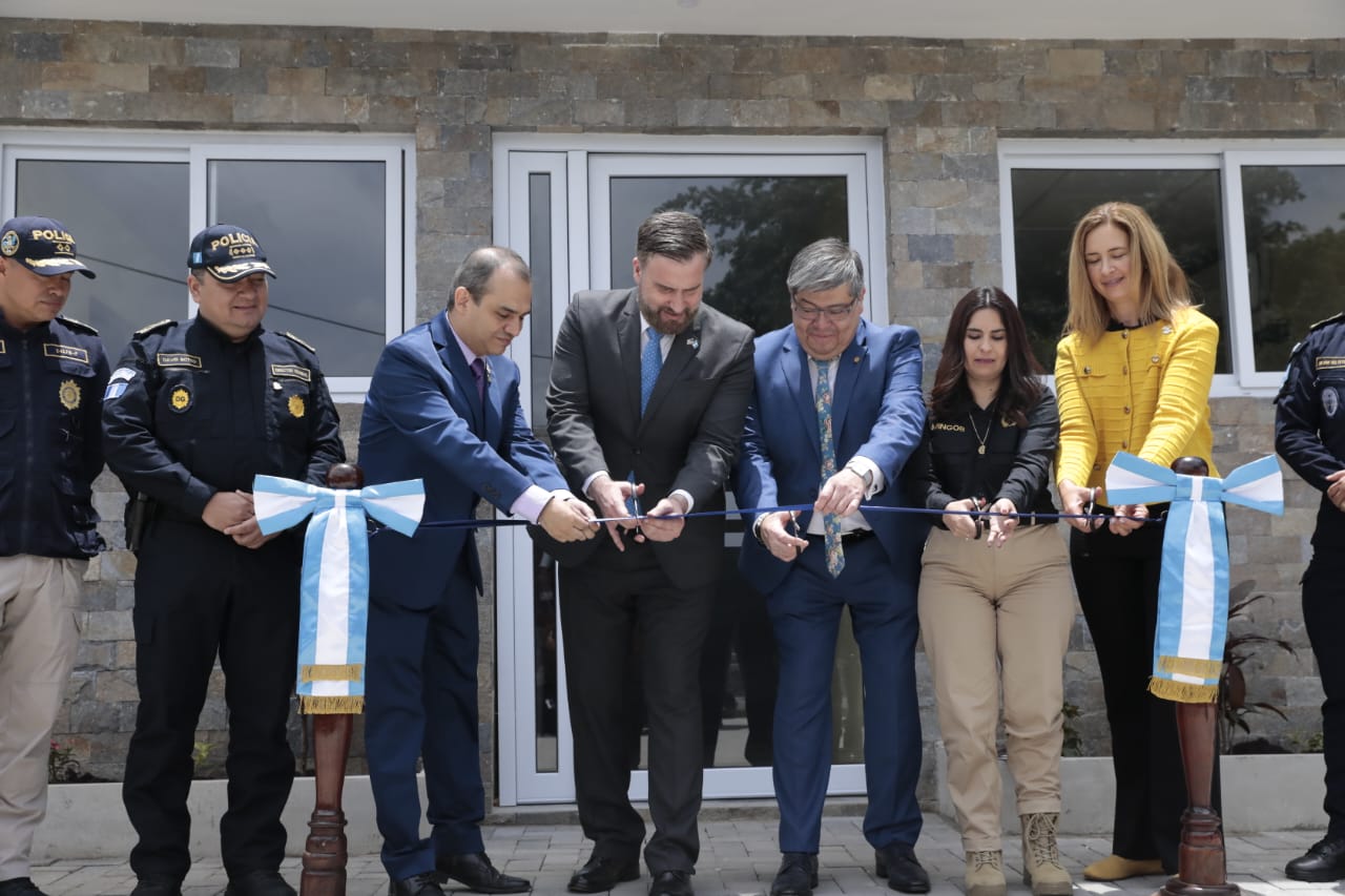 Inauguran Centro Anticorrupción Policial 1531 para fomentar la denuncia sobre agentes
