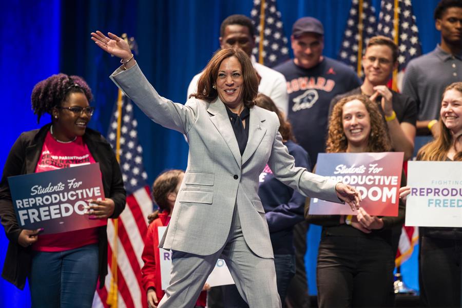 Harris contra Trump, un pulso al machismo y racismo latentes en la política de EE. UU.