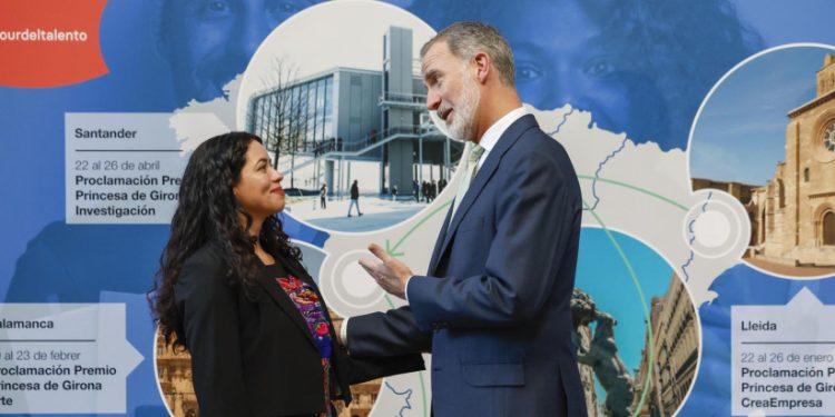 El compromiso social joven de científicas de Guatemala y Venezuela tiene premio en España