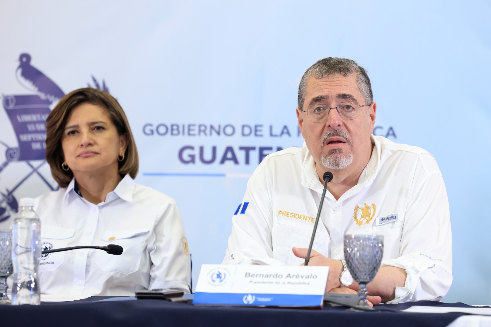 Binomio presidencial en el Consejo Nacional de Seguridad en Petén. / Foto: Gilber García.