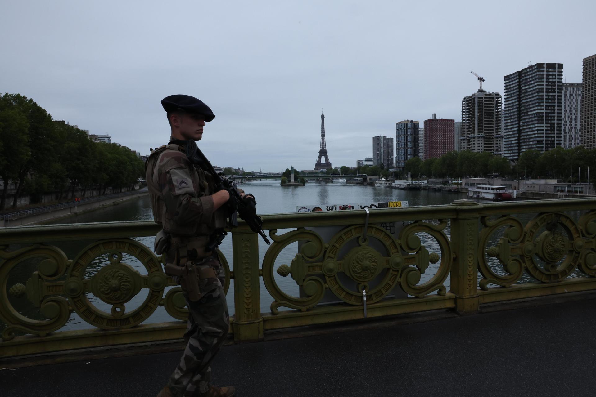 Francia despliega 10 mil policías para la seguridad del maratón