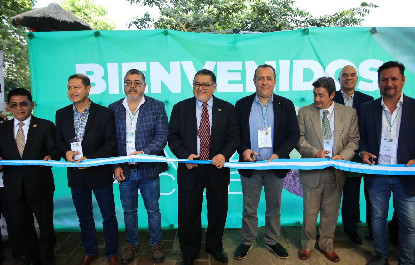 El evento refuerza el compromiso del país con la innovación y la excelencia en el cultivo del aguacate. / Foto: MAGA.