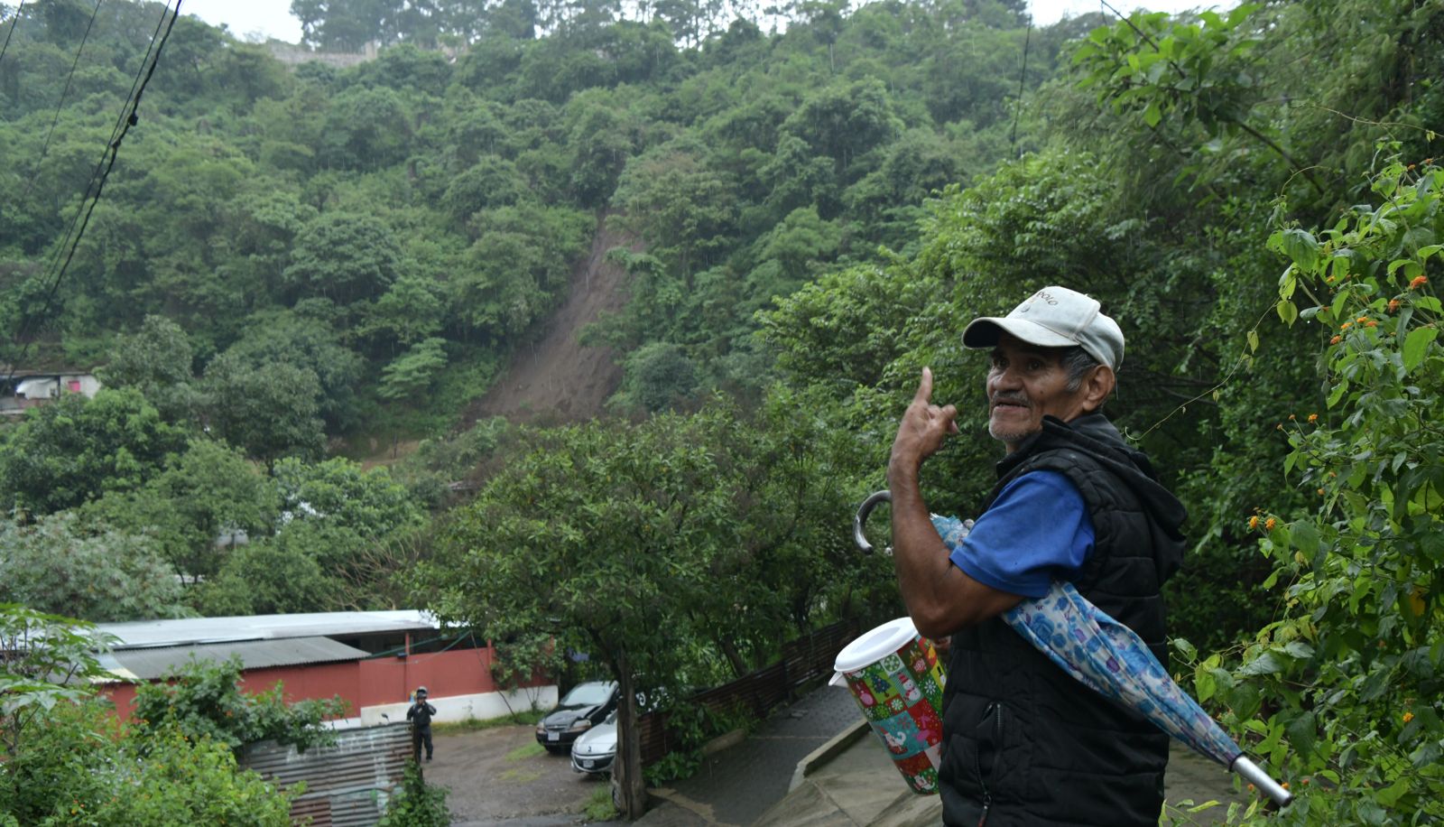 Vecinos afectados por derrumbe en El Papur piden ayuda