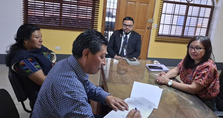 Dan seguimiento a la ejecución de obras para el departamento de Chimaltenango