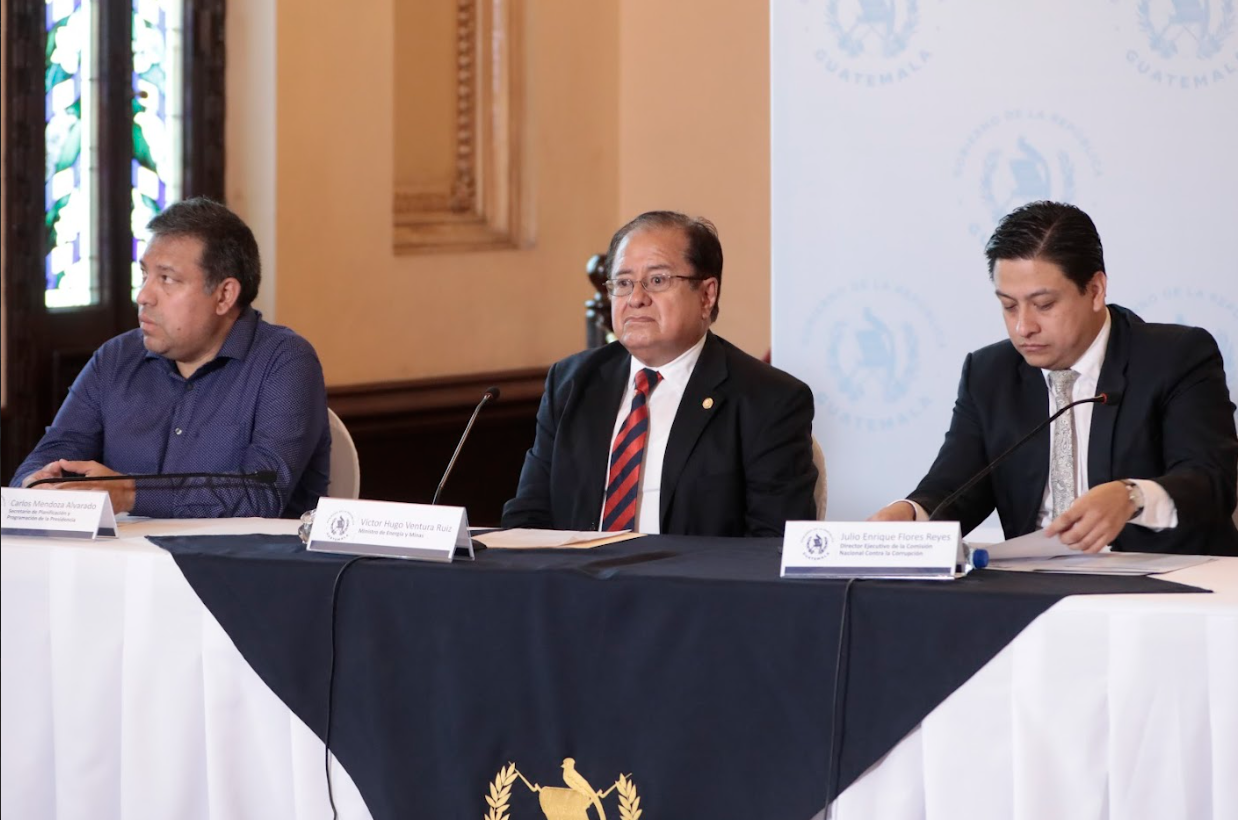 Gobierno denuncia irregularidades en proyectos adjudicados por el INDE por más de Q406 millones