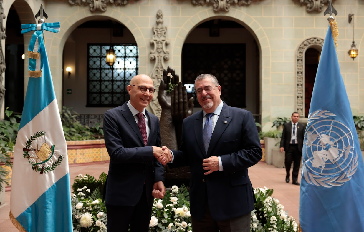 Presidente Arévalo con el alto comisionado de la OACNUDH, Volker Türk. / Foto: Noé Pérez.