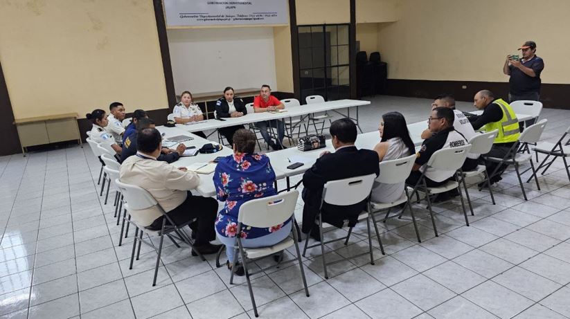 Coordinan acciones para prevenir accidentes de tránsito en Jalapa