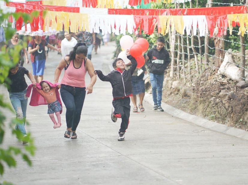 Entregan proyecto de infraestructura vial en San Pedro Pinula, Jalapa