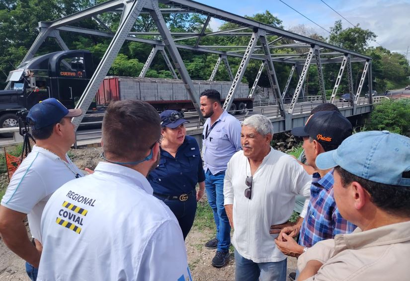 Codred de Zacapa efectúa coordinaciones para dar respuesta a puente Teculután afectado por un socavamiento