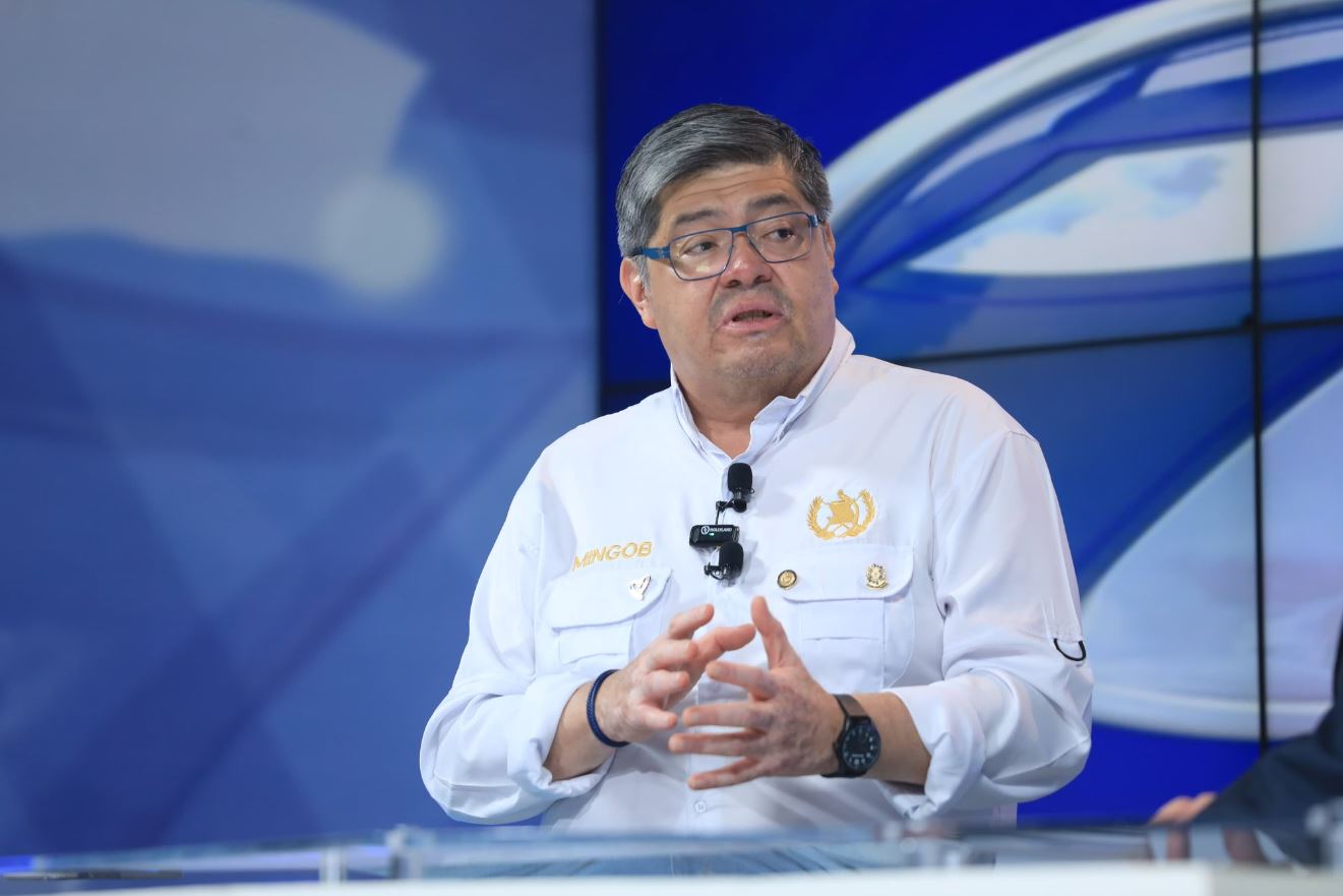 Ministro de Gobernación aborda el problema de las extorsiones