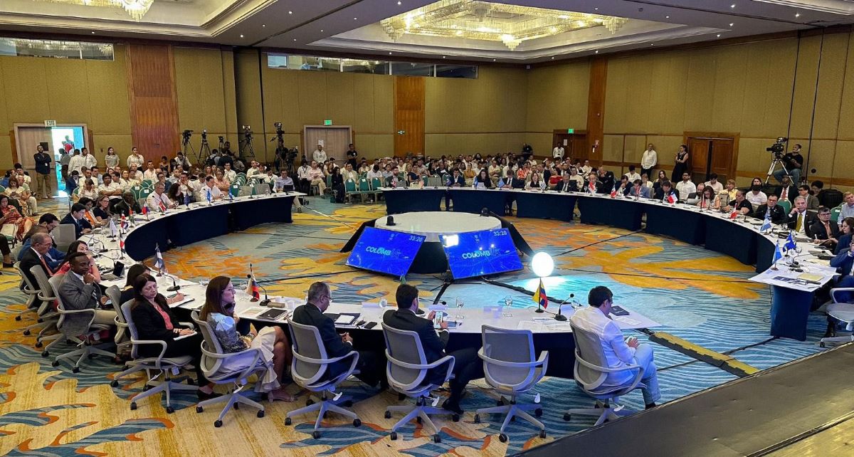 Este jueves empezó en Cartagena, Colombia, la Cumbre Ministerial Latinoamericana y del Caribe sobre Inteligencia Artificial IA.