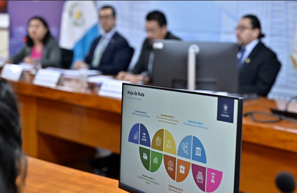 Conferencia de prensa ministerio de Finanzas Públicas