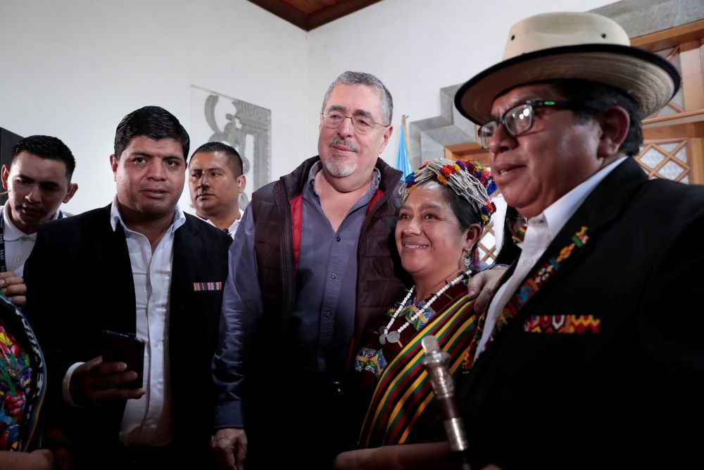 El presidente Bernardo Arévalo compartió con autoridades ancestrales y alcaldes de San Marcos los proyectos de desarrollo para ese departamento.