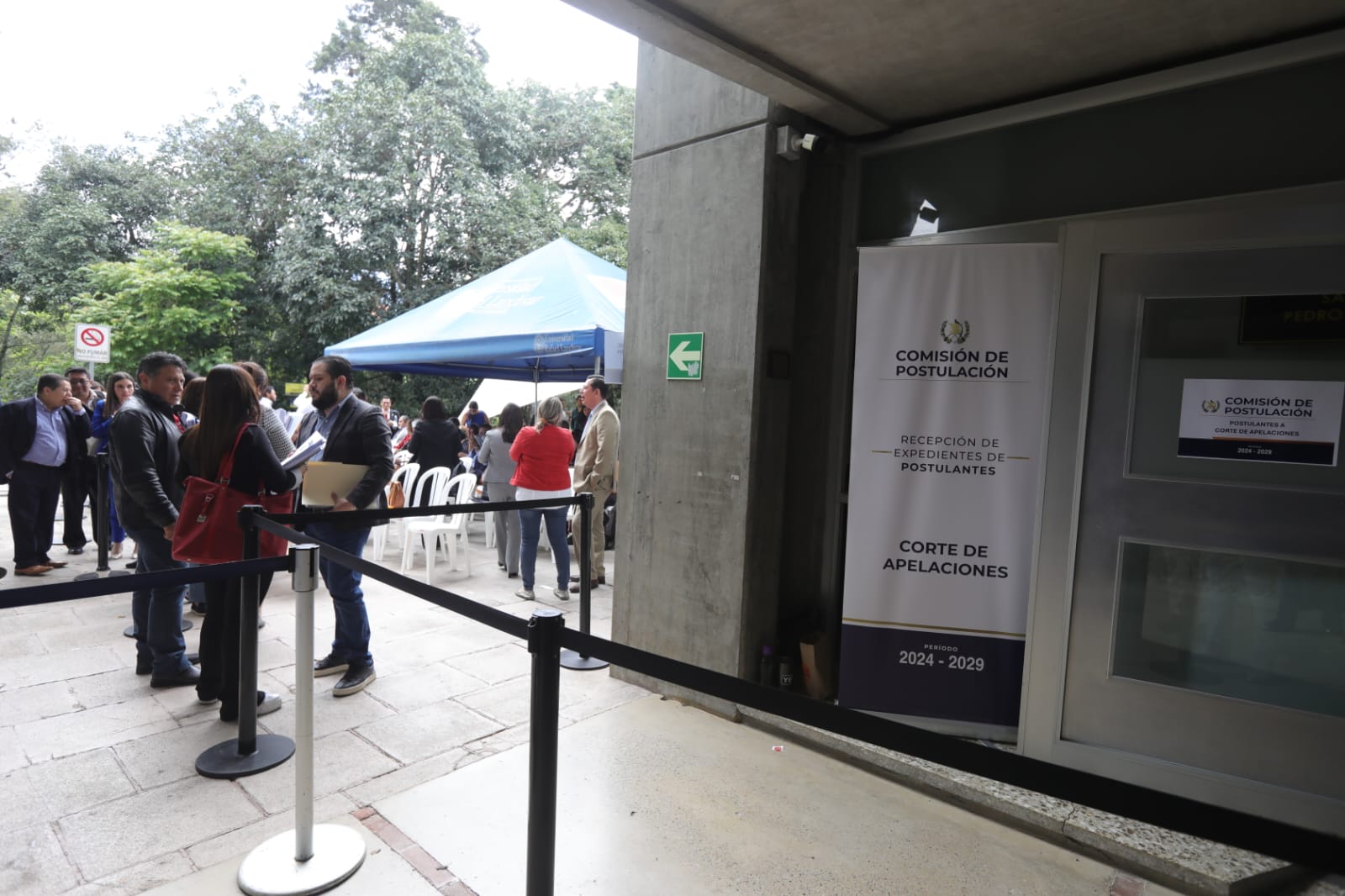 Recepción de expedientes por comisiones de postulación. / Foto: DCA.