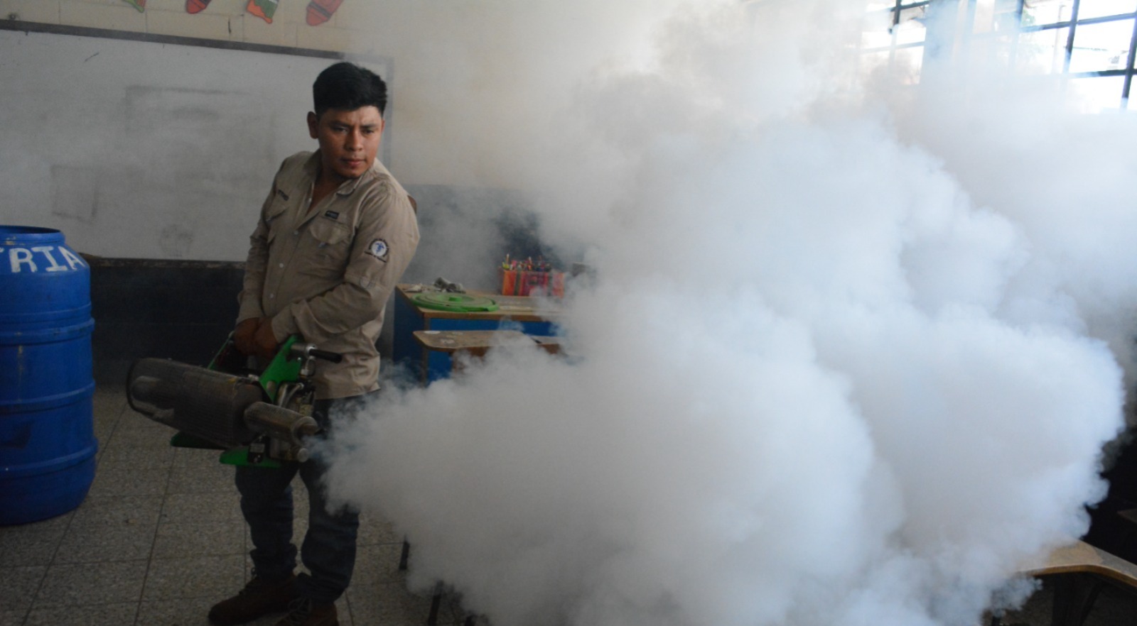 Más de 974 mil casas fumigadas en combate al dengue