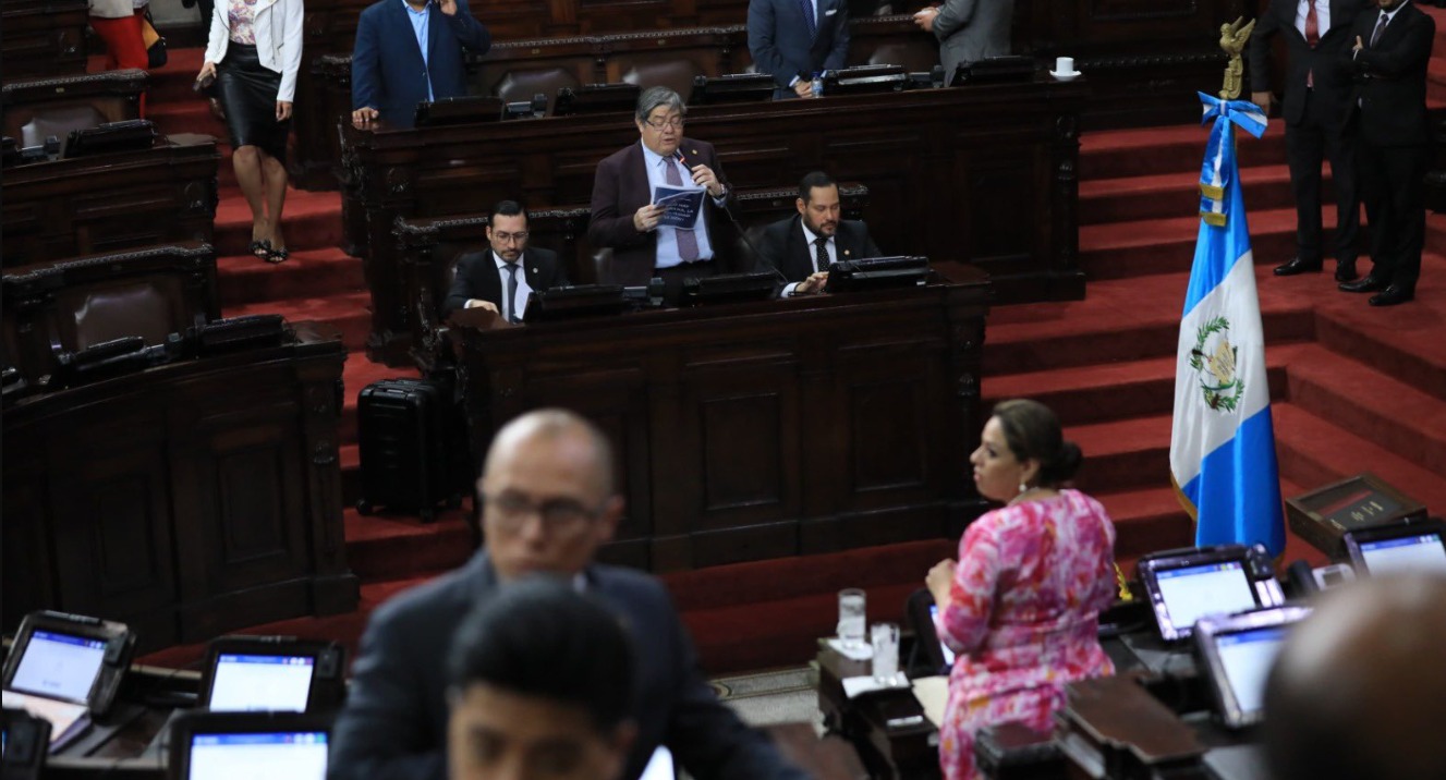 Quinta suspensión de la interpelación al ministro de Gobernación por falta de “quorum”