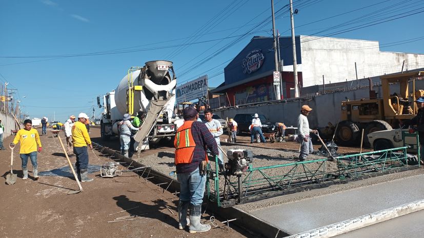 Reactivan construcción de paso a desnivel en Quetzaltenango