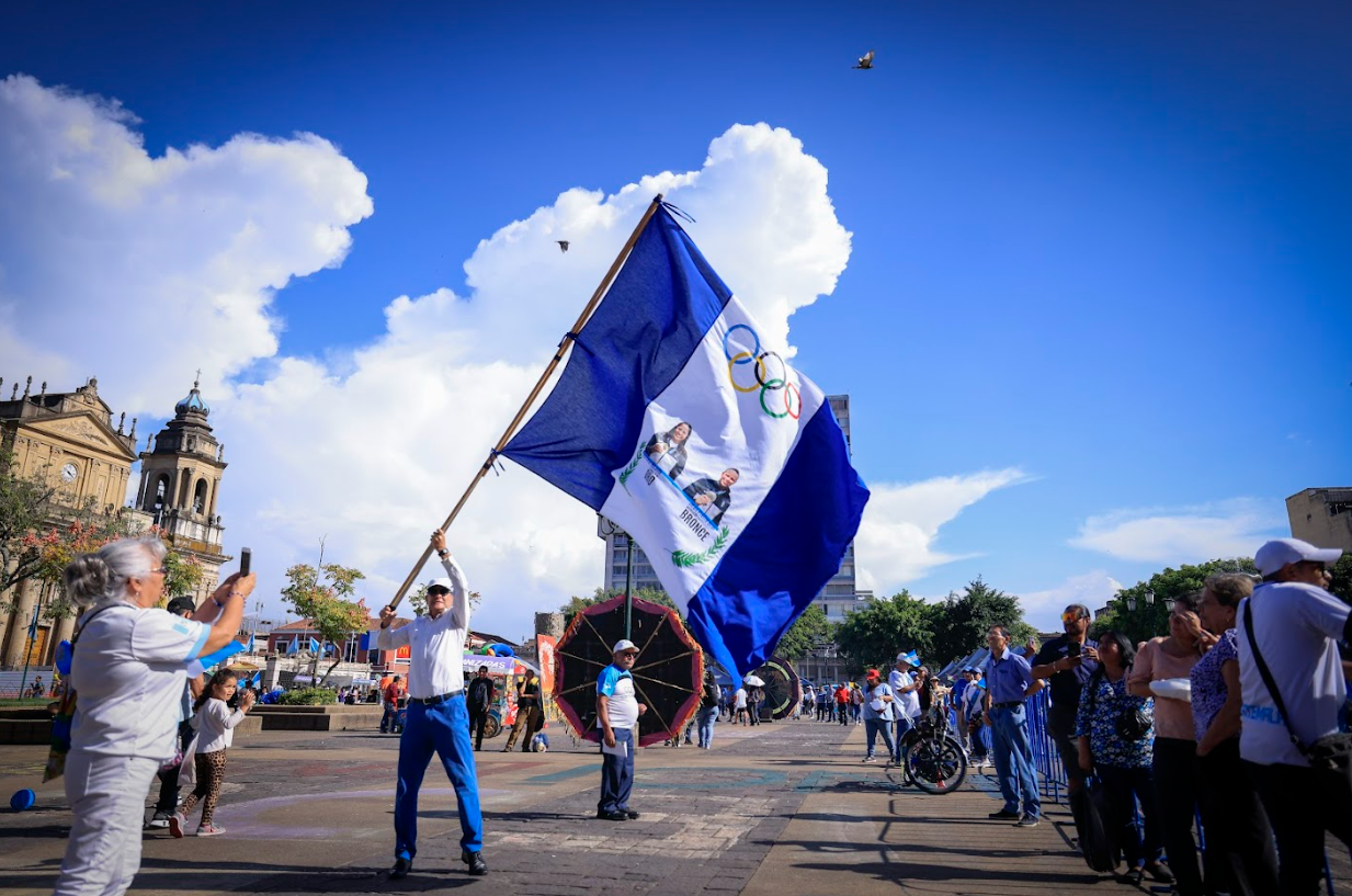 En vivo: La Plaza Central vibra con el espíritu del Festival Olímpico